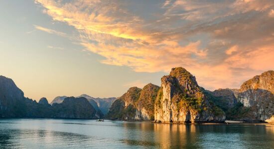 Luxury Halong Bay Cruise and Mountain Resort - 6 Days